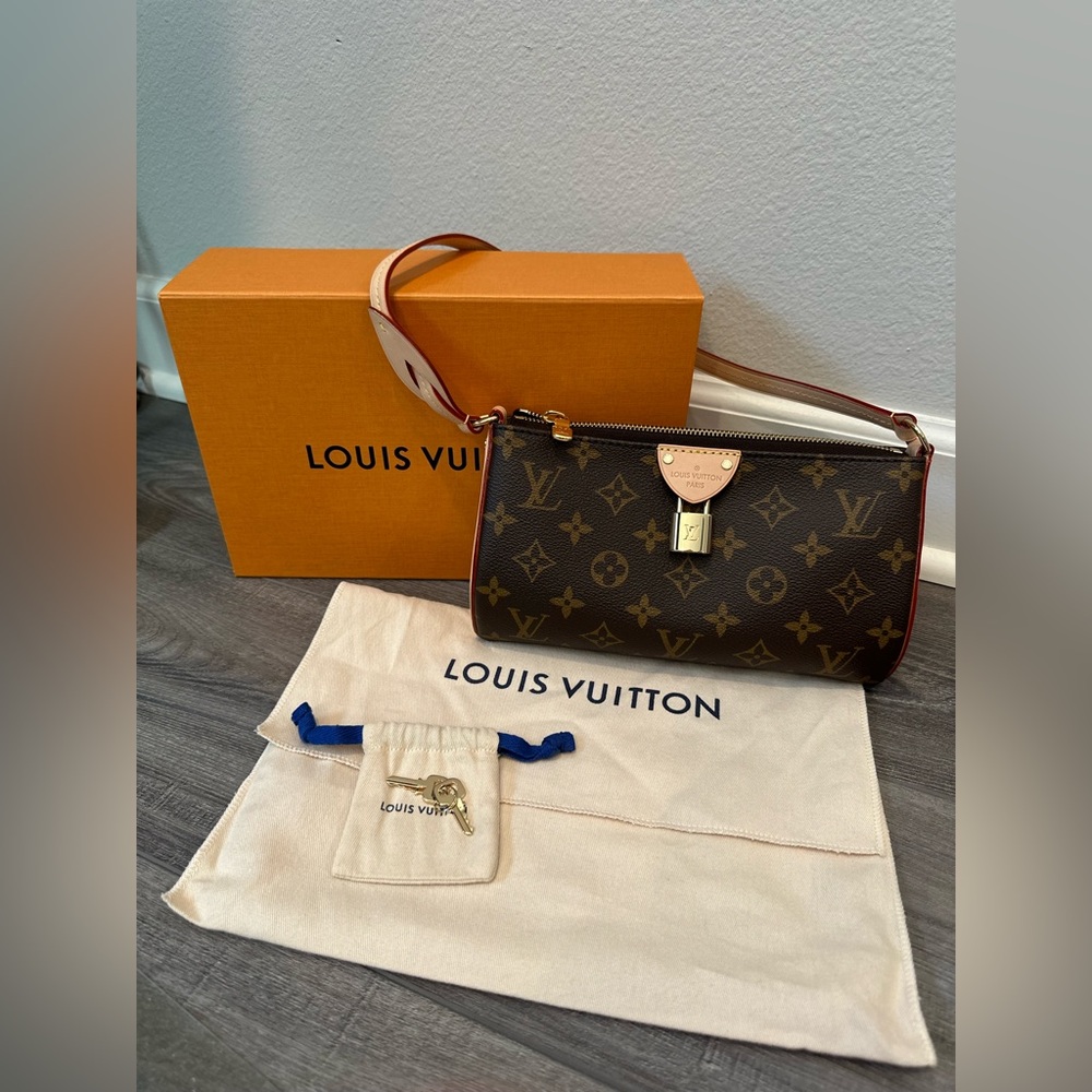 Pochette Tirette 2024
